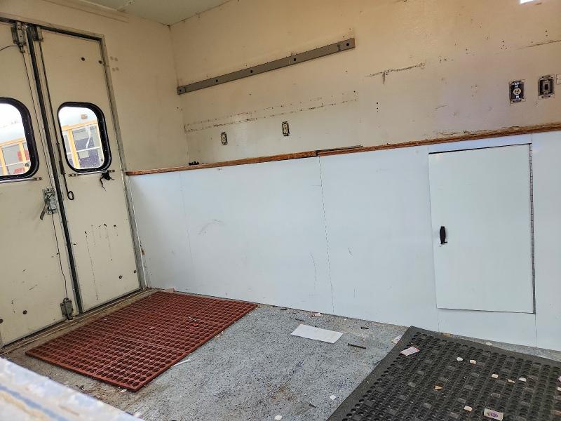 1995 Ford E350 BOX Truck