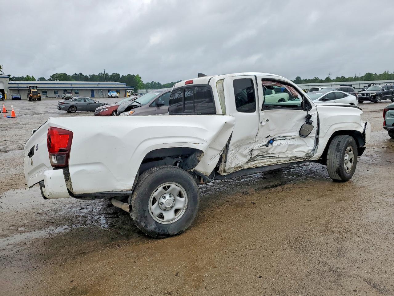 2019 Toyota Tacoma SR