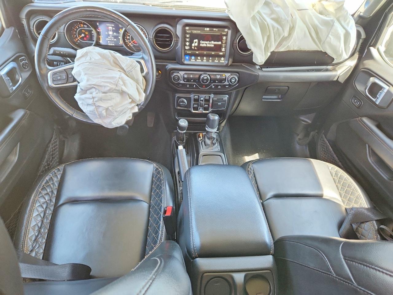 2022 Jeep Gladiator Overland