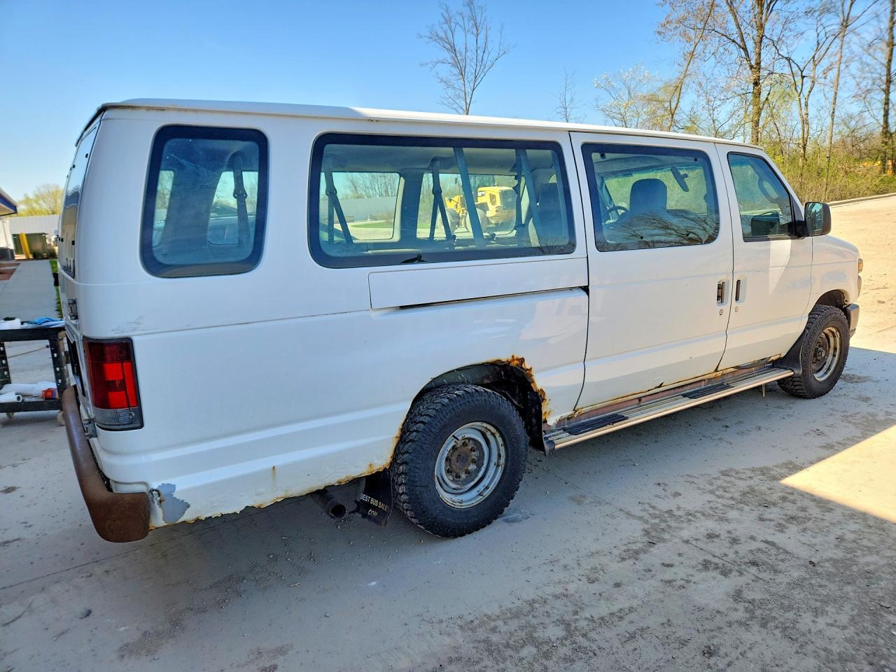 2009 Ford Econoline E350 Super Duty Wagon