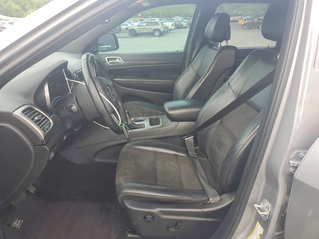 2019 Jeep Grand Cherokee Laredo