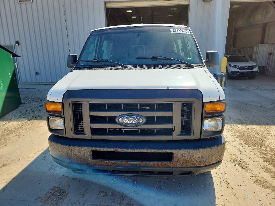 2009 Ford Econoline E350 Super Duty Wagon