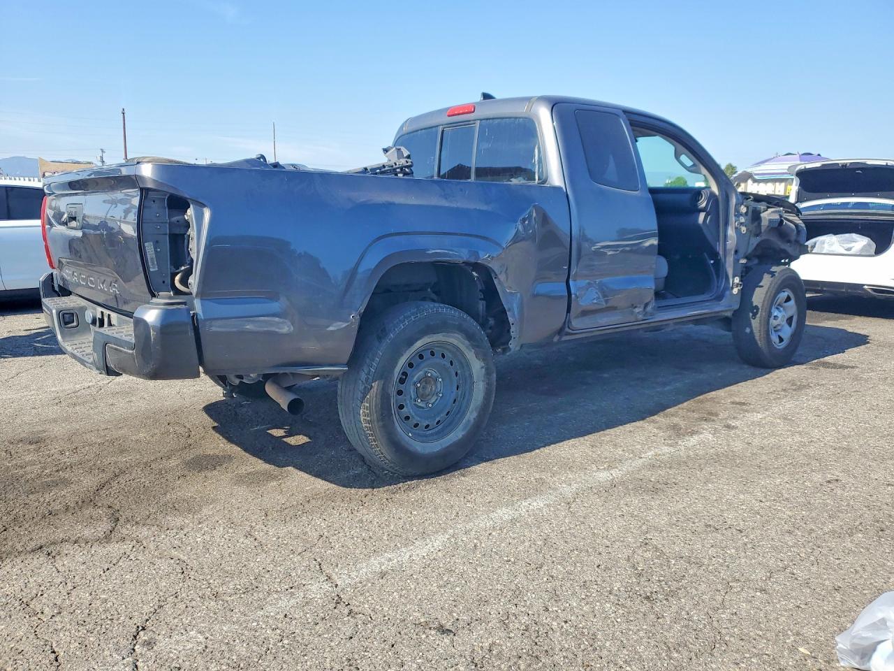 2018 Toyota Tacoma SR