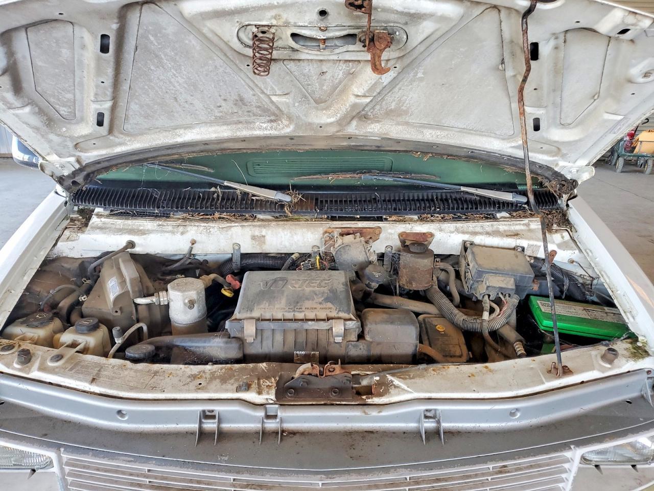 2004 Chev Astro