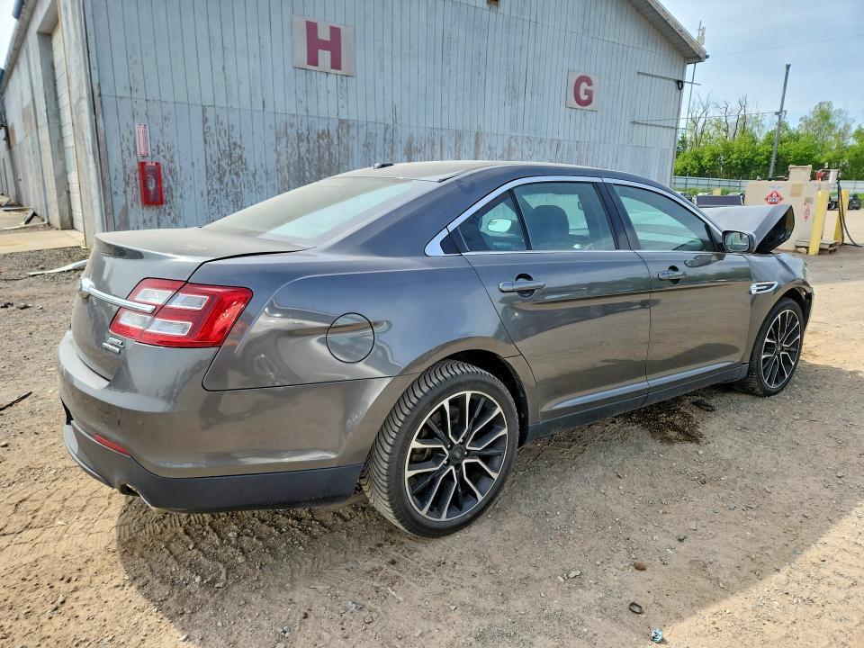 2017 Ford Taurus sel