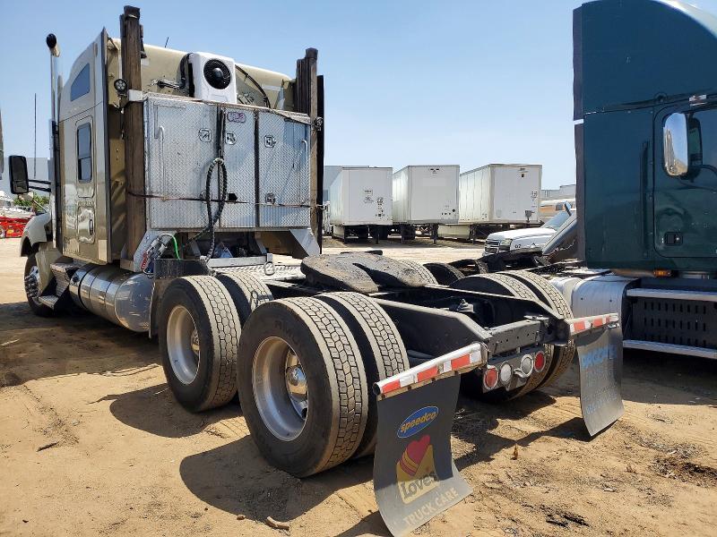 2020 Kenworth T680 Semi Truck