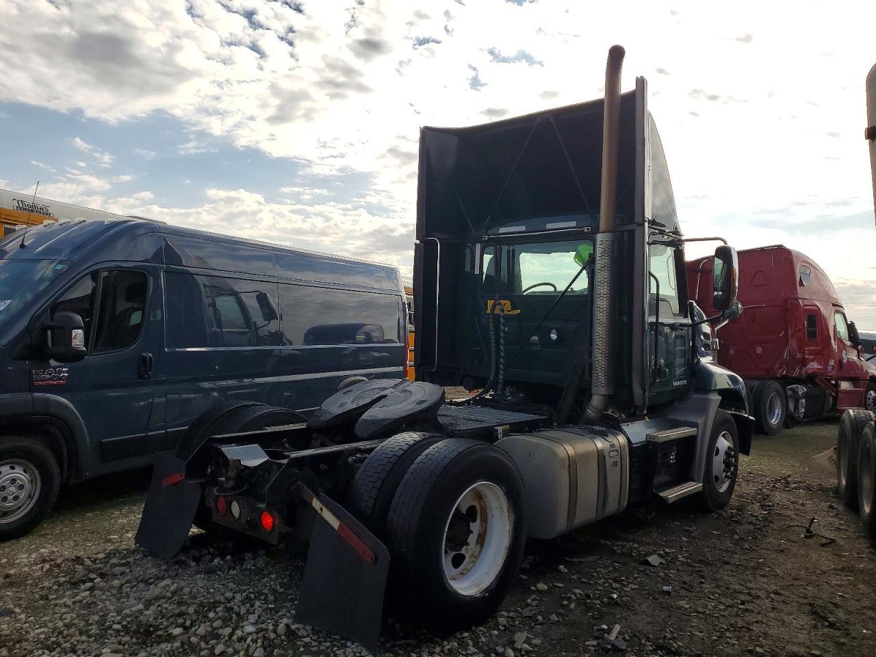 2018 Mack 600 CXU600