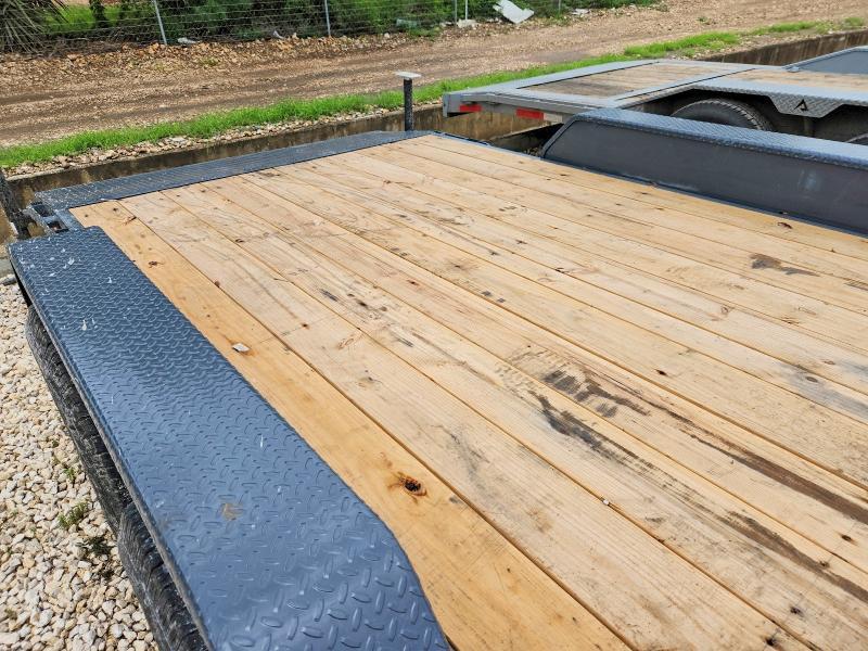 2026 Lamar H6832027 Equipment Trailer