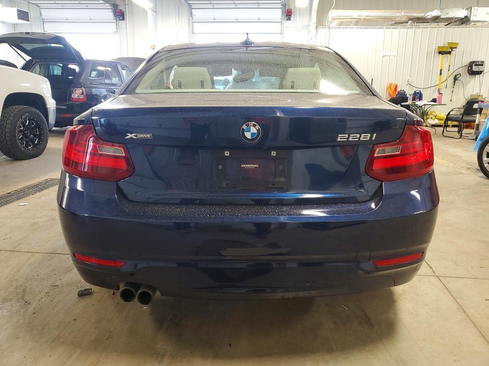 2015 BMW 228 xi