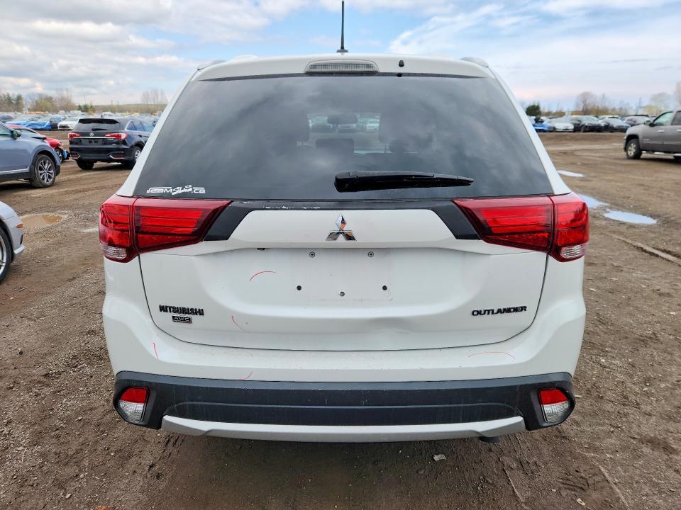 2016 Mitsubishi Outlander se