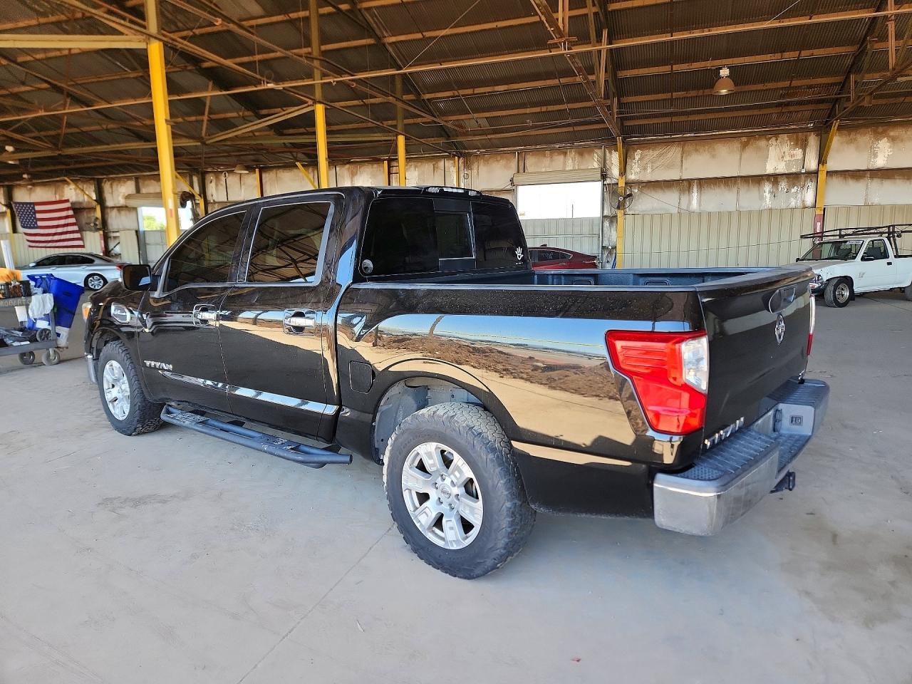 2017 Nissan Titan S