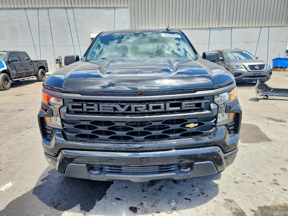 2022 Chevrolet Silverado C1500 Custom