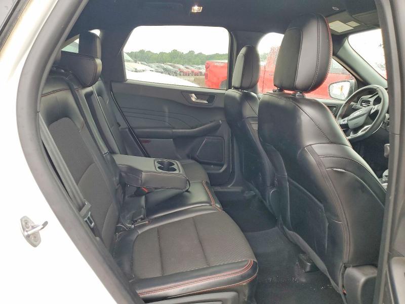 2024 Ford Escape st Line