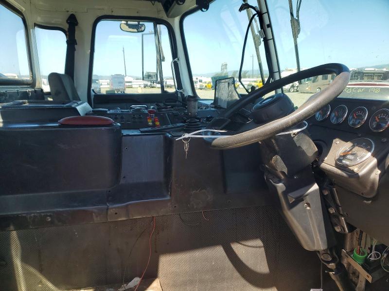 2009 Autocar Xpeditor Refuse Truck