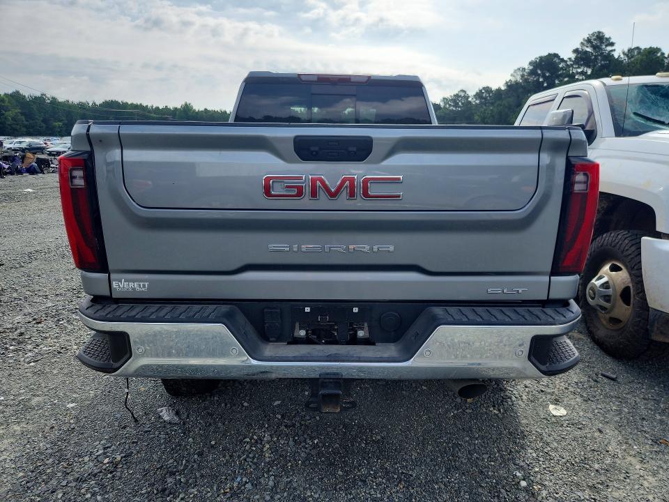 2026 GMC Sierra K2500 SLT
