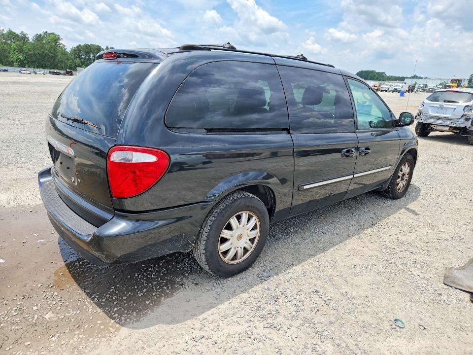 2005 Chrysler Town & Country Touring