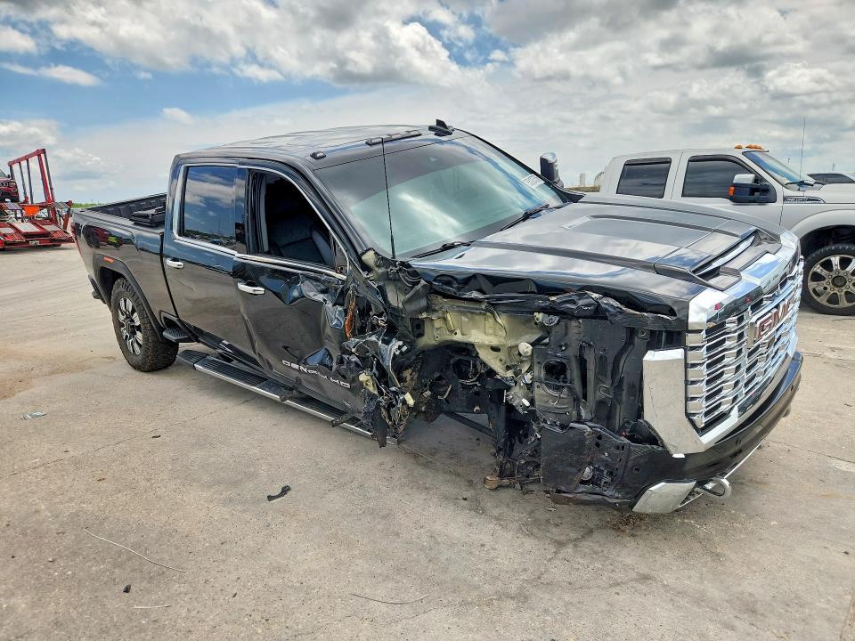 2024 GMC Sierra K2500 Denali