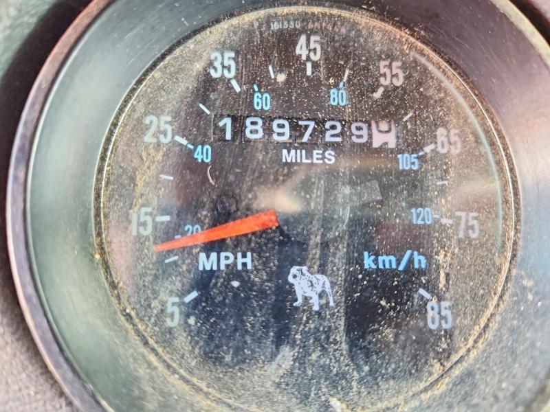 1991 Mack RD690S Tank Truck