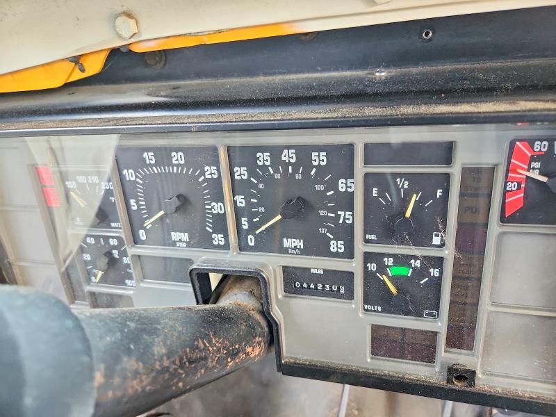 1990 International 3000 3700