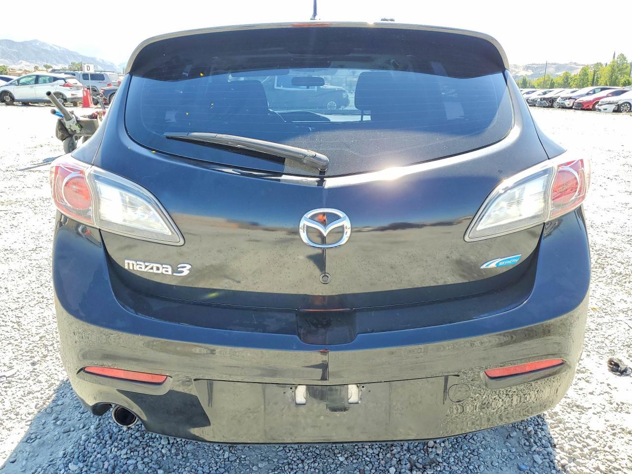 2012 Mazda 3 I