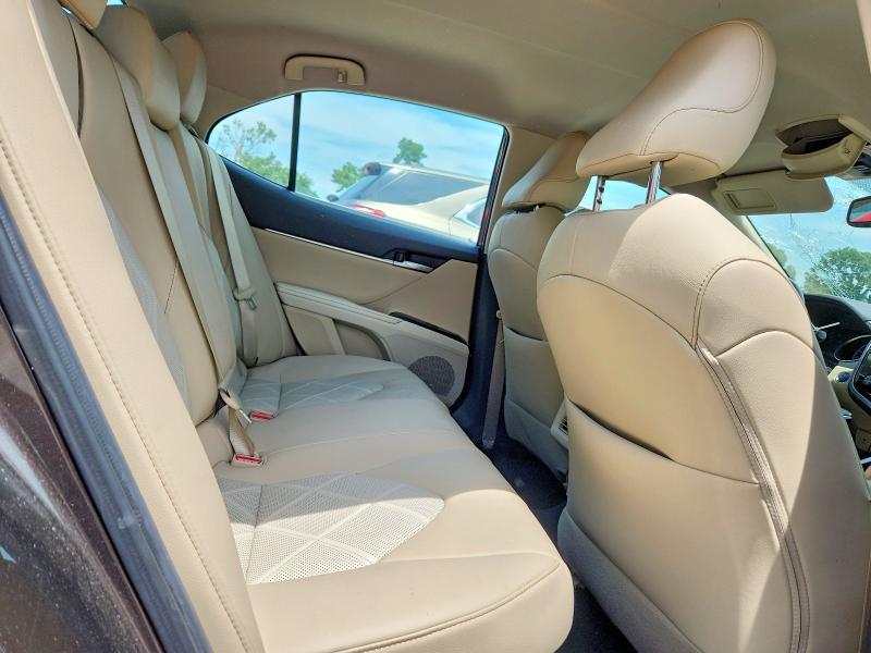 2019 Toyota Camry Hybrid xle
