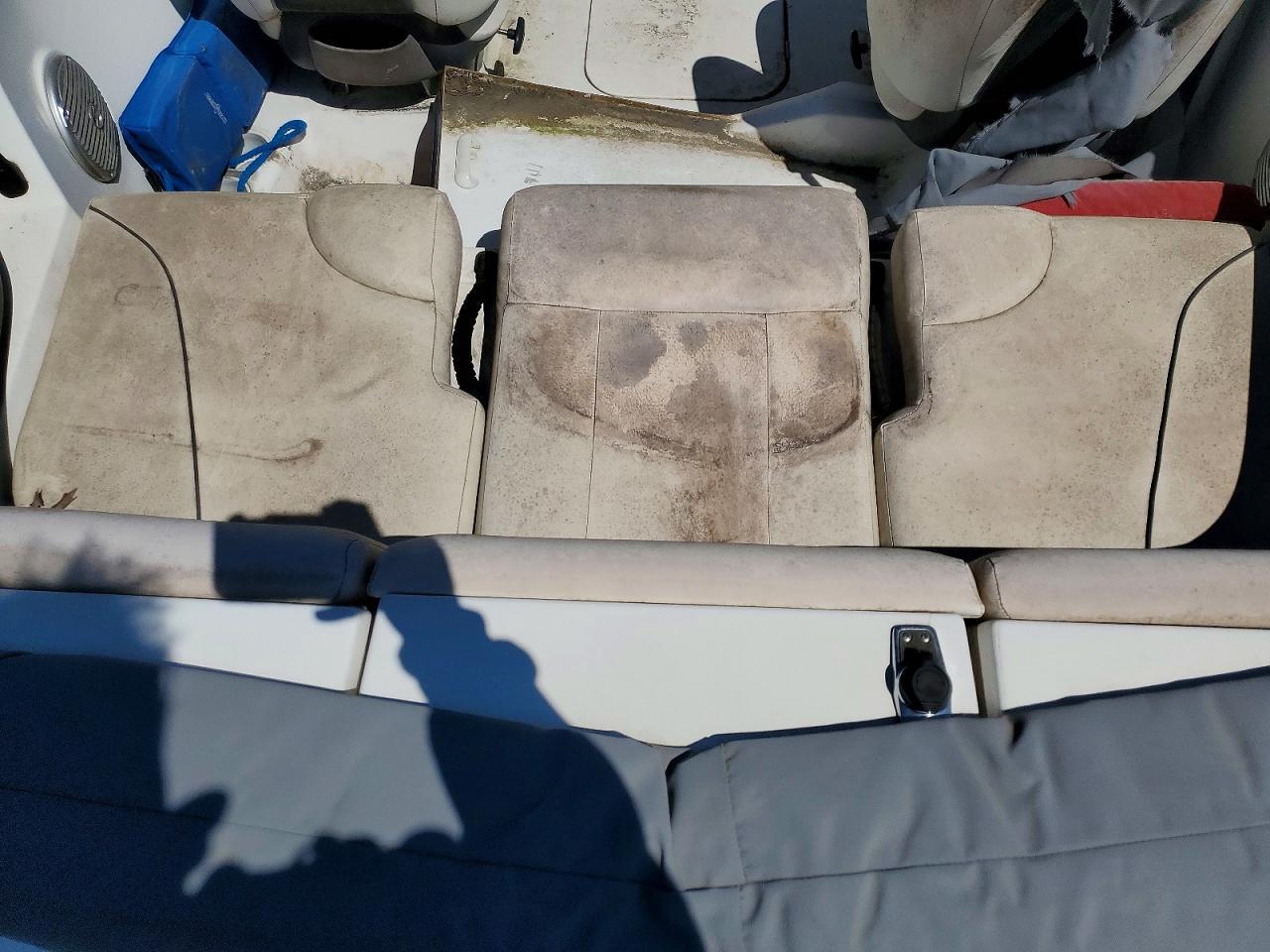 2011 Sea-Doo Challenger-Boat