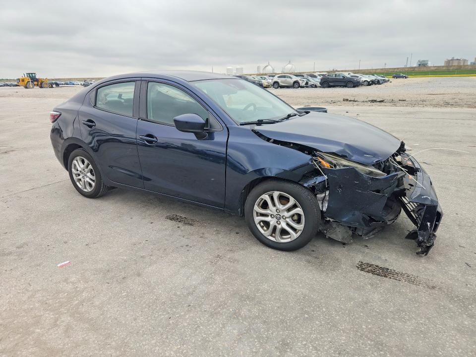 2018 Toyota Yaris ia Base