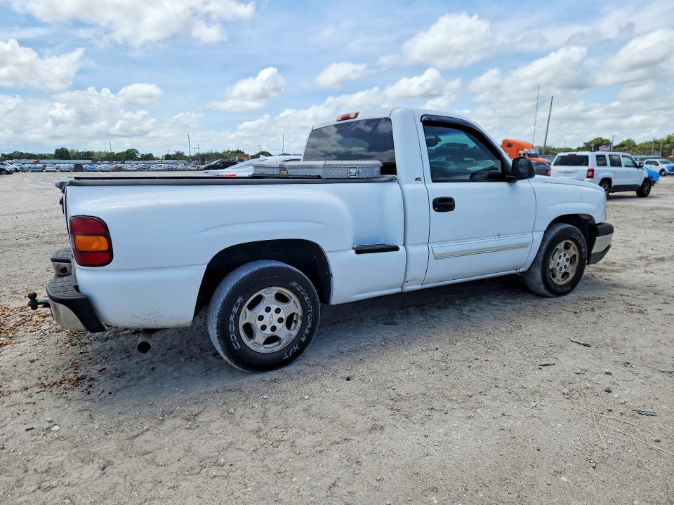 2003 Chevrolet Silverado C1500