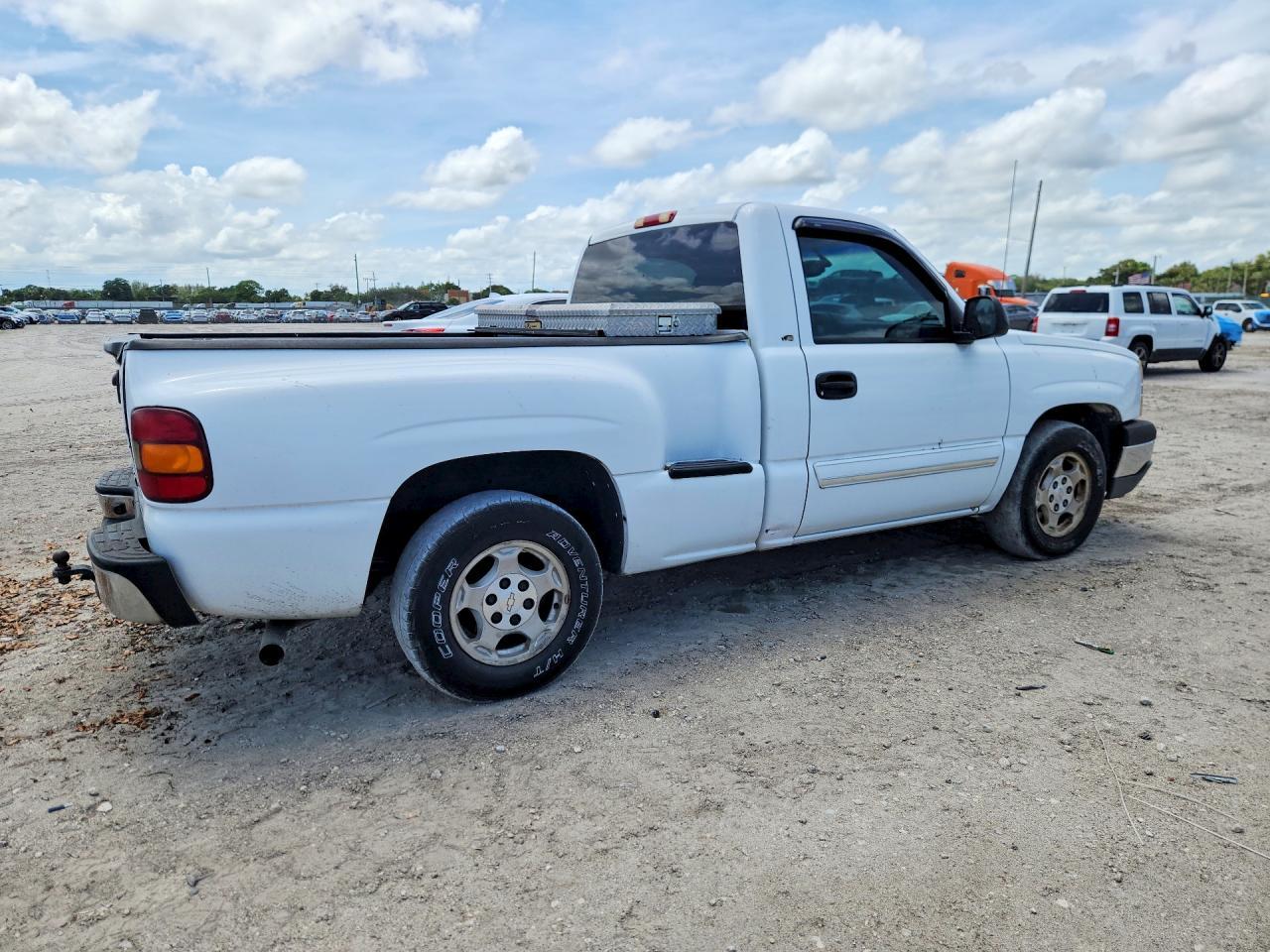 2003 Chevrolet Silverado C1500