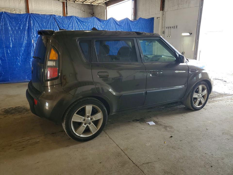 2010 KIA Soul +