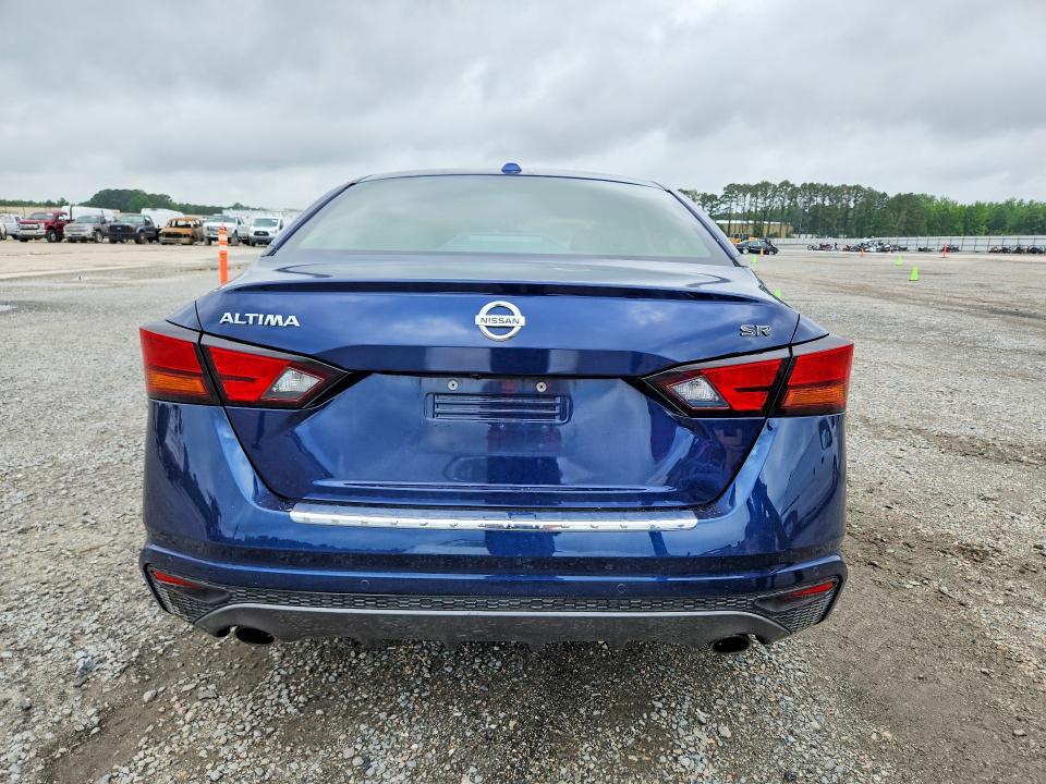 2020 Nissan Altima sr
