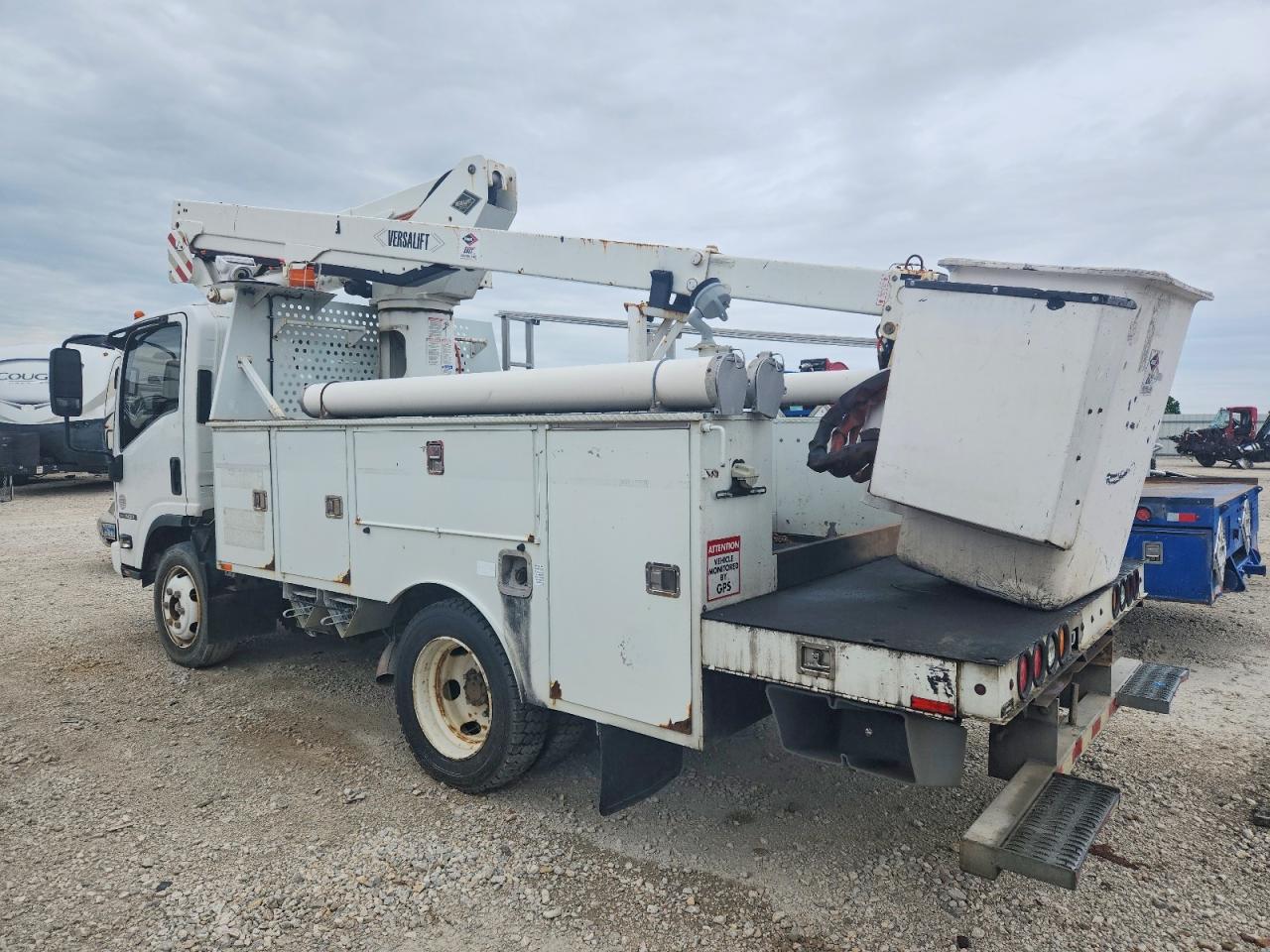 2010 Isuzu NQR