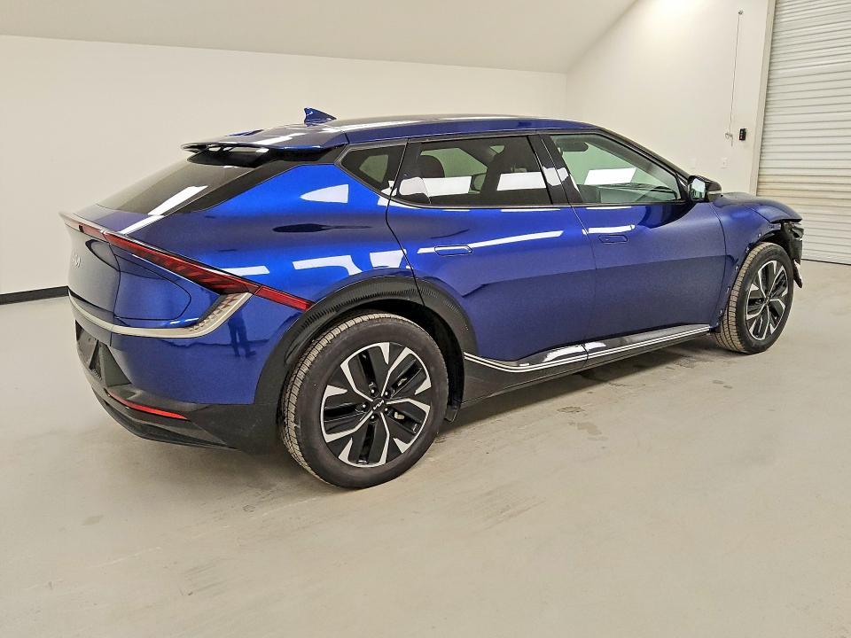 2024 KIA EV6 Wind