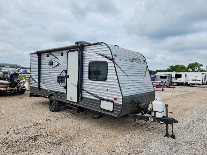 2018 Pioneer Camper
