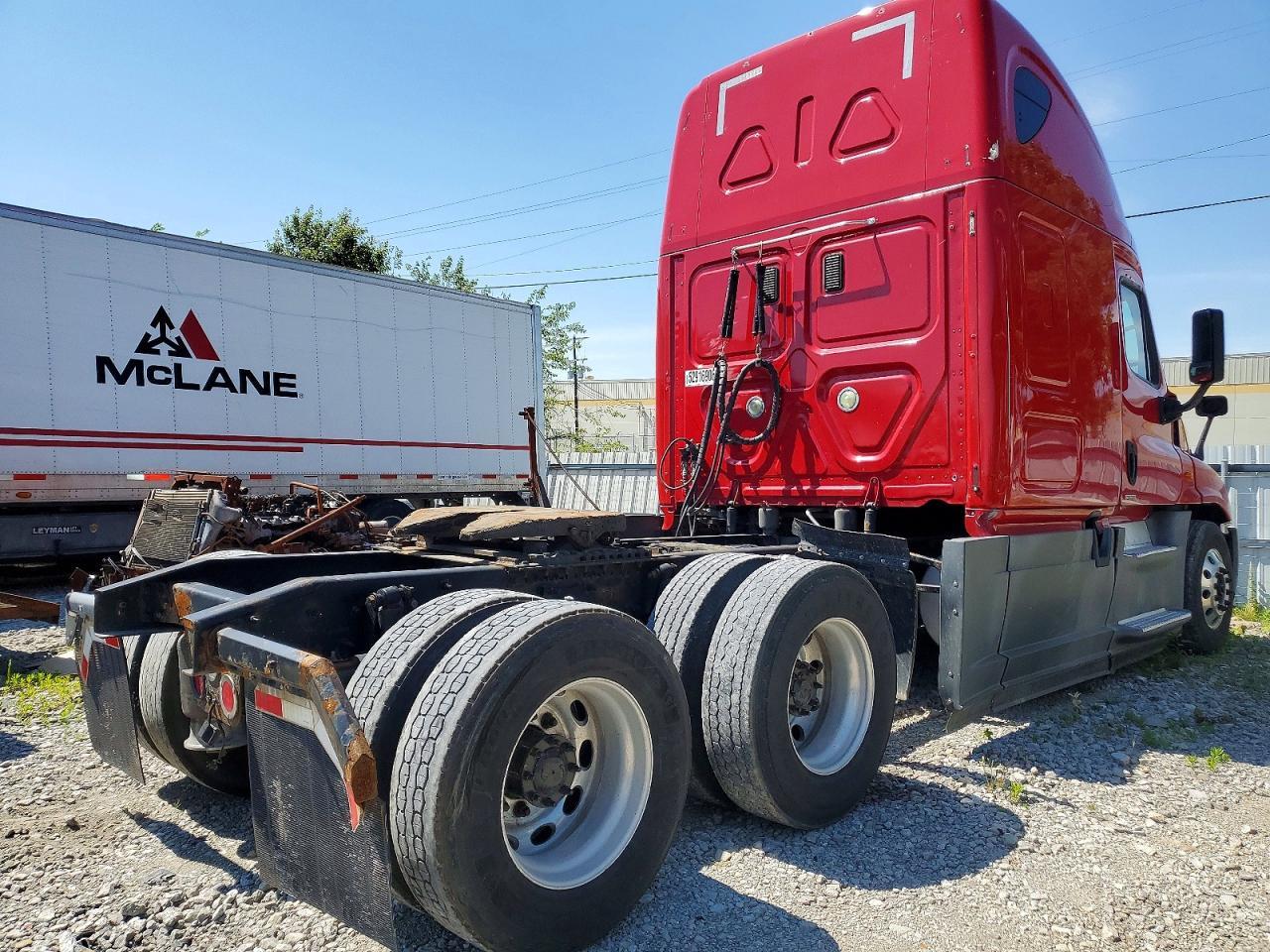 2015 Freigliner 2015 Freightliner Cascadia Semi Truck