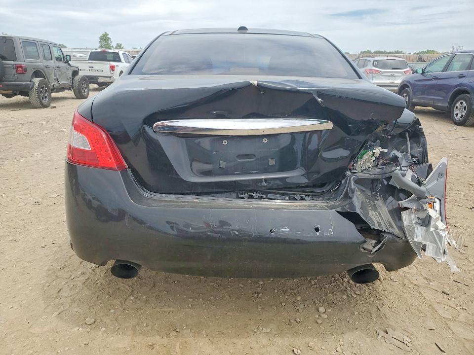 2010 Nissan Maxima 3.5 s