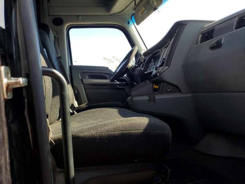 2018 Kenworth T680 Semi Truck