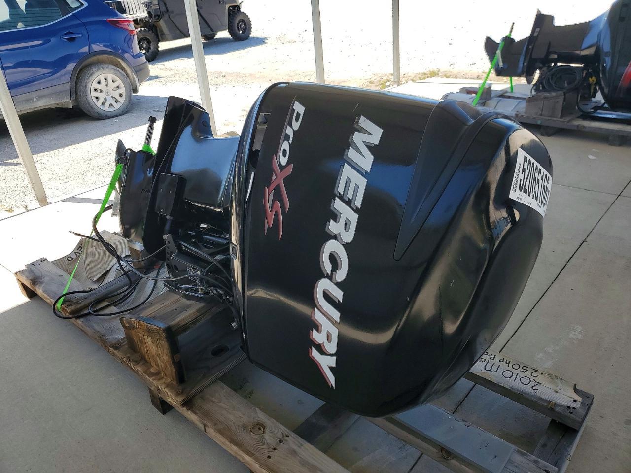 2010 Mercury Boat
