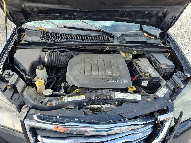 2012 Chrysler Town & Country Touring
