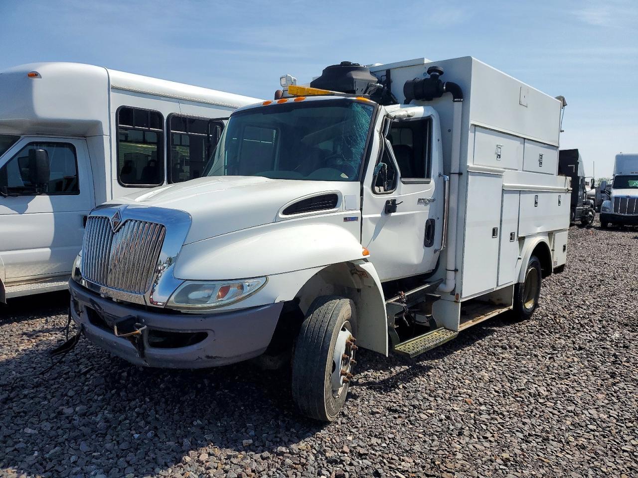 2010 International 4000 4300-Bucket Truck