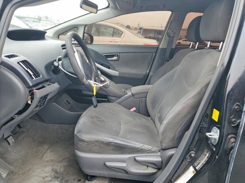 2010 Toyota Prius iii