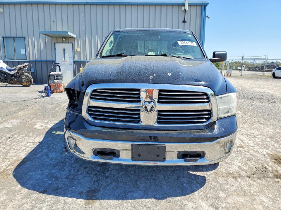 2015 Dodge RAM 1500 SLT