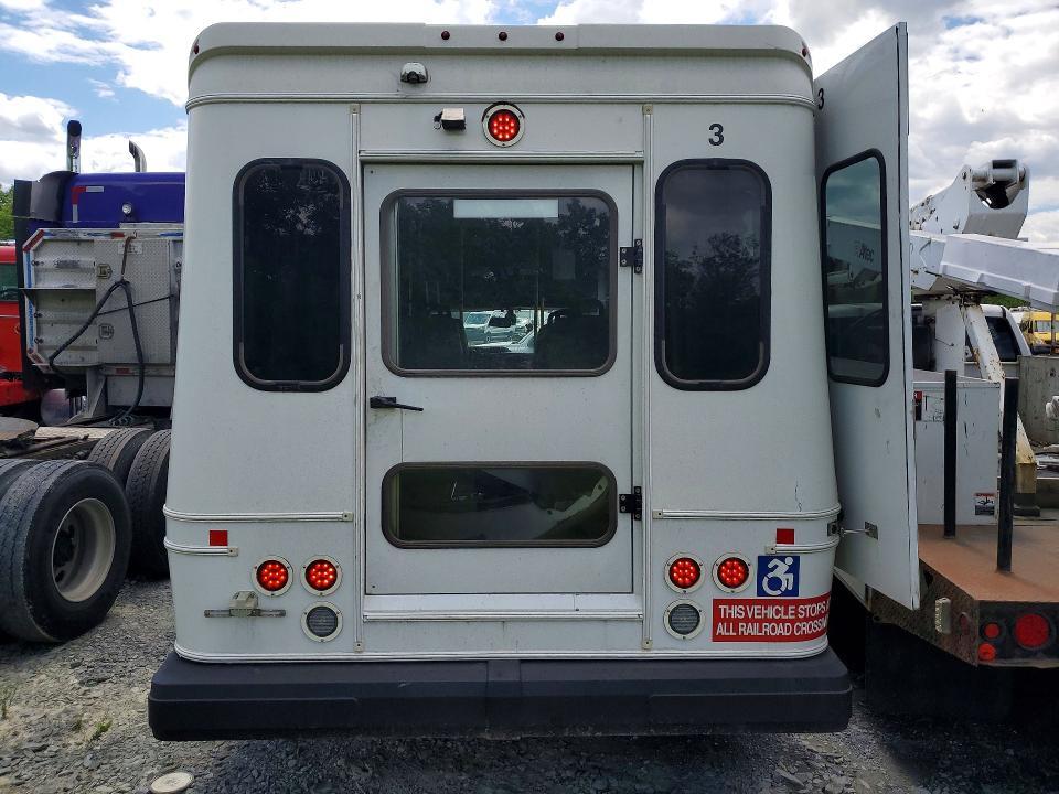 2022 Ford E450 Shuttle Bus