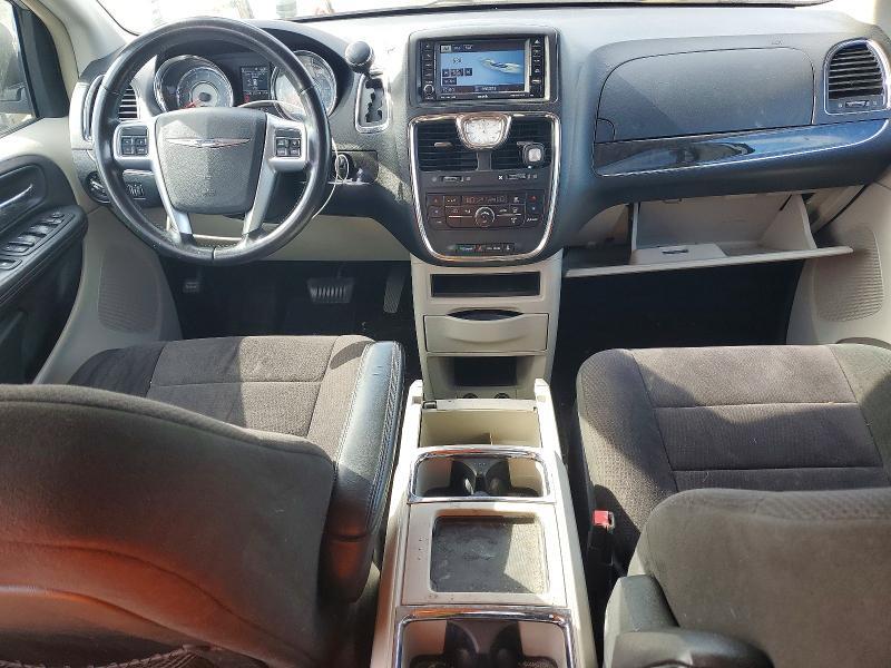 2011 Chrysler Town & Country Touring