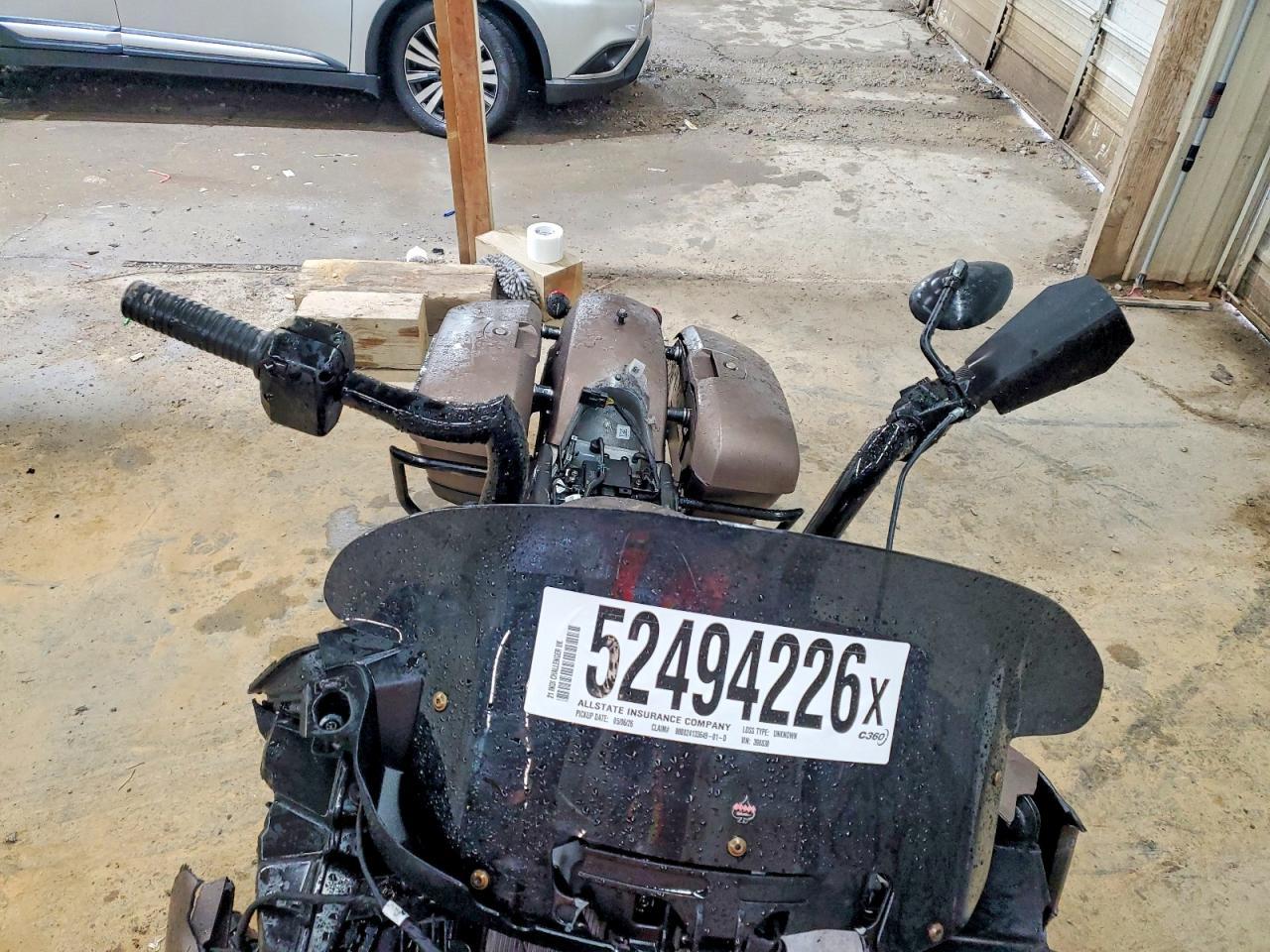 2021 Indian Motorcycle Co. Challenger Dark Horse