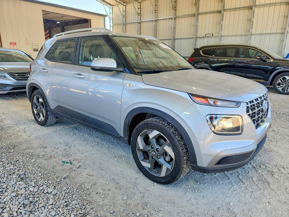 2023 Hyundai Venue sel