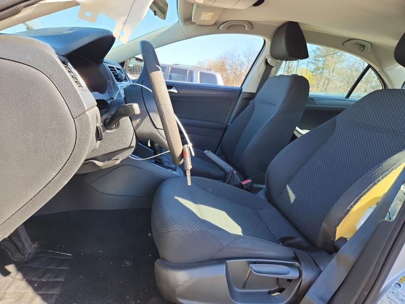 2011 Volkswagen Jetta Base