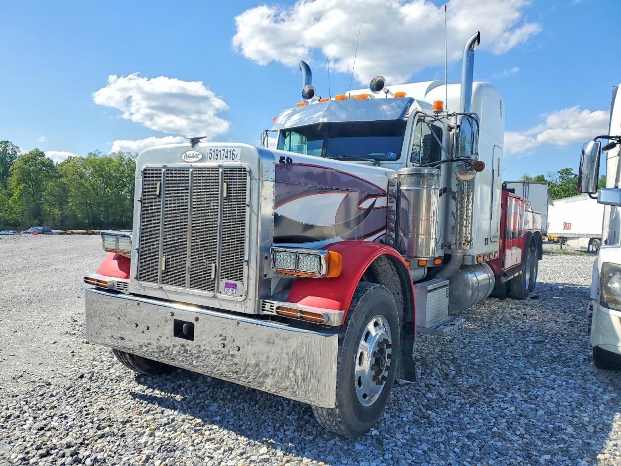 1988 Peterbilt 379 TOW Truck