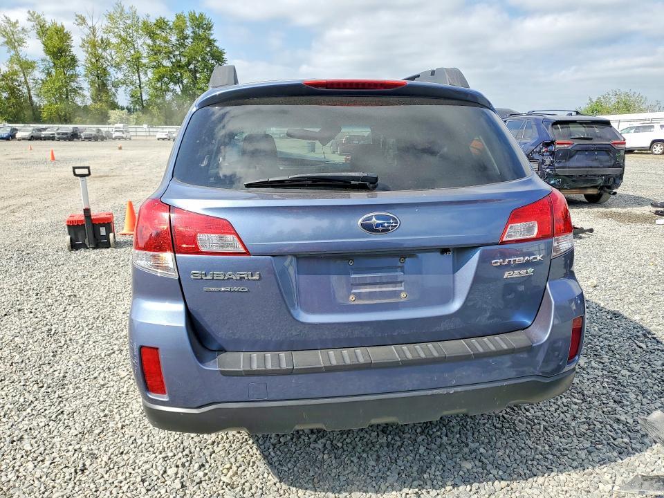 2013 Subaru Outback 2.5i Premium