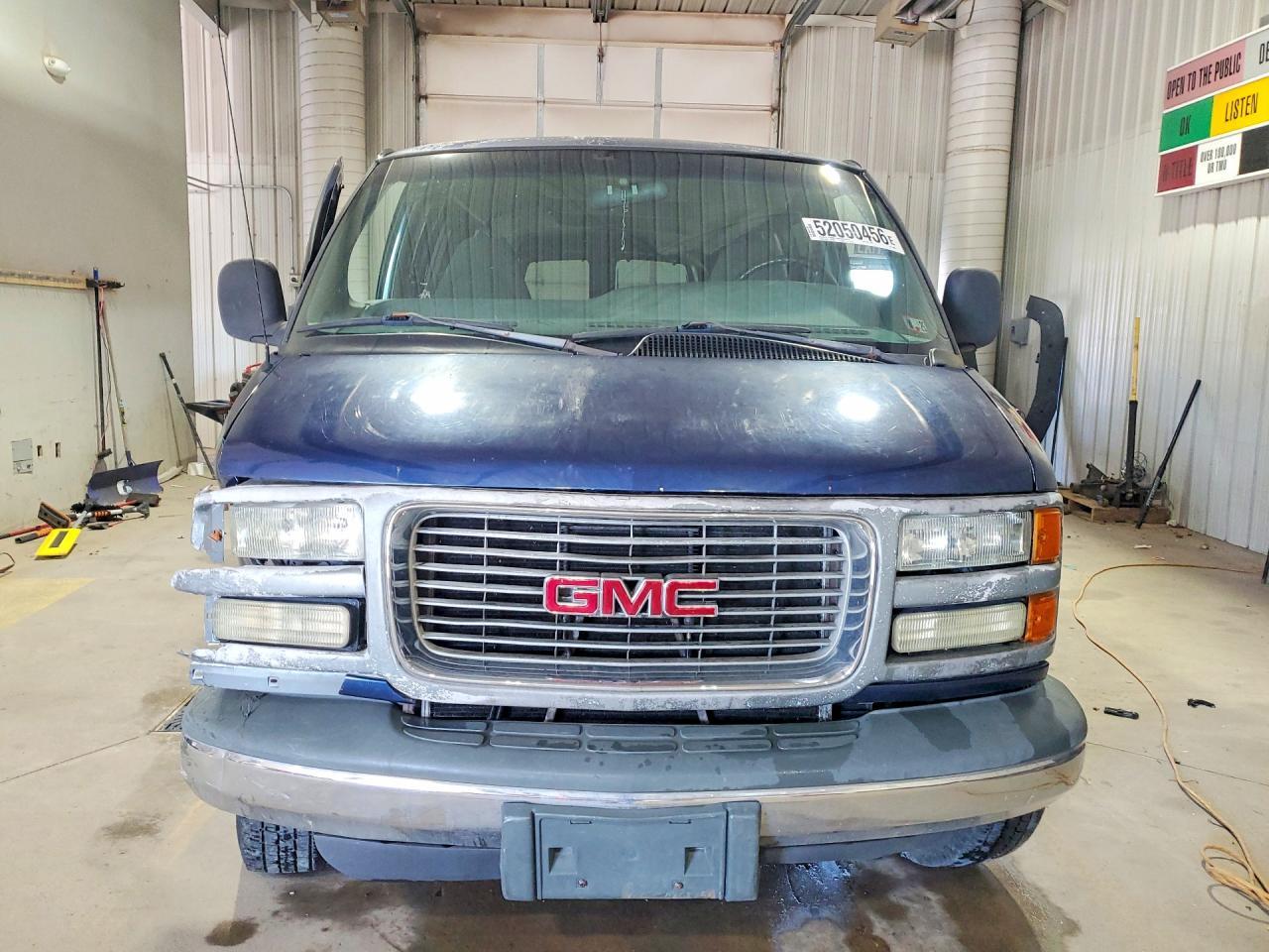 2002 GMC Savana G3500